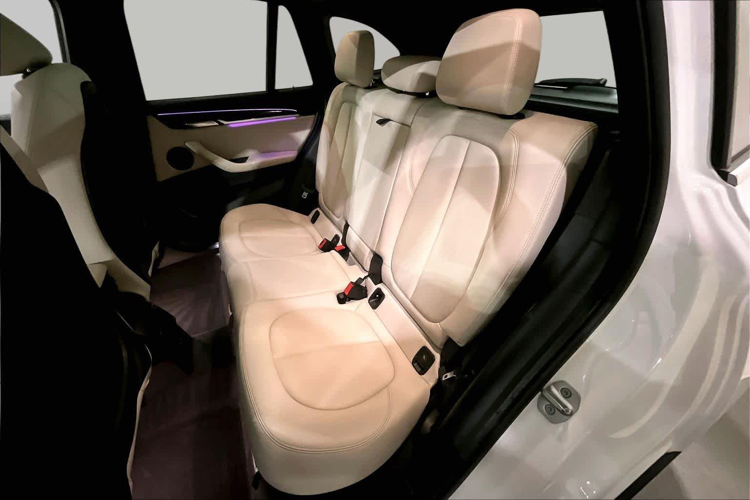 Used 2021 Alpine White BMW xDrive28i image 20
