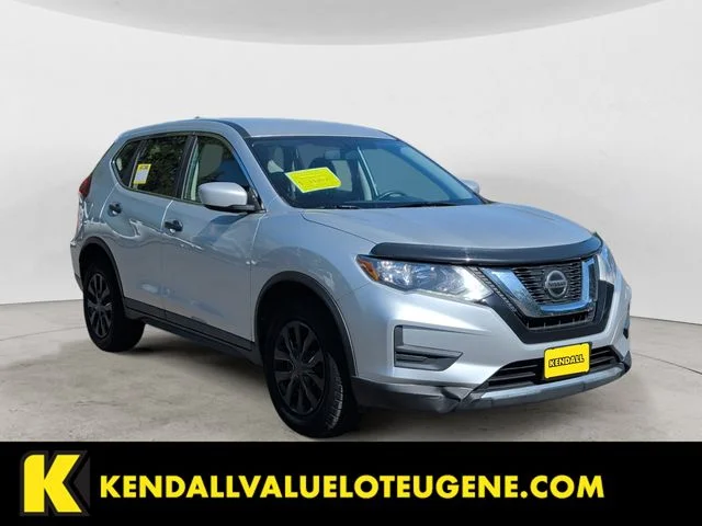 Used 2018 Silver Nissan S image 3