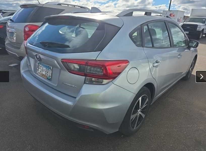 Used 2020 Ice Silver Metallic Subaru Premium image 6