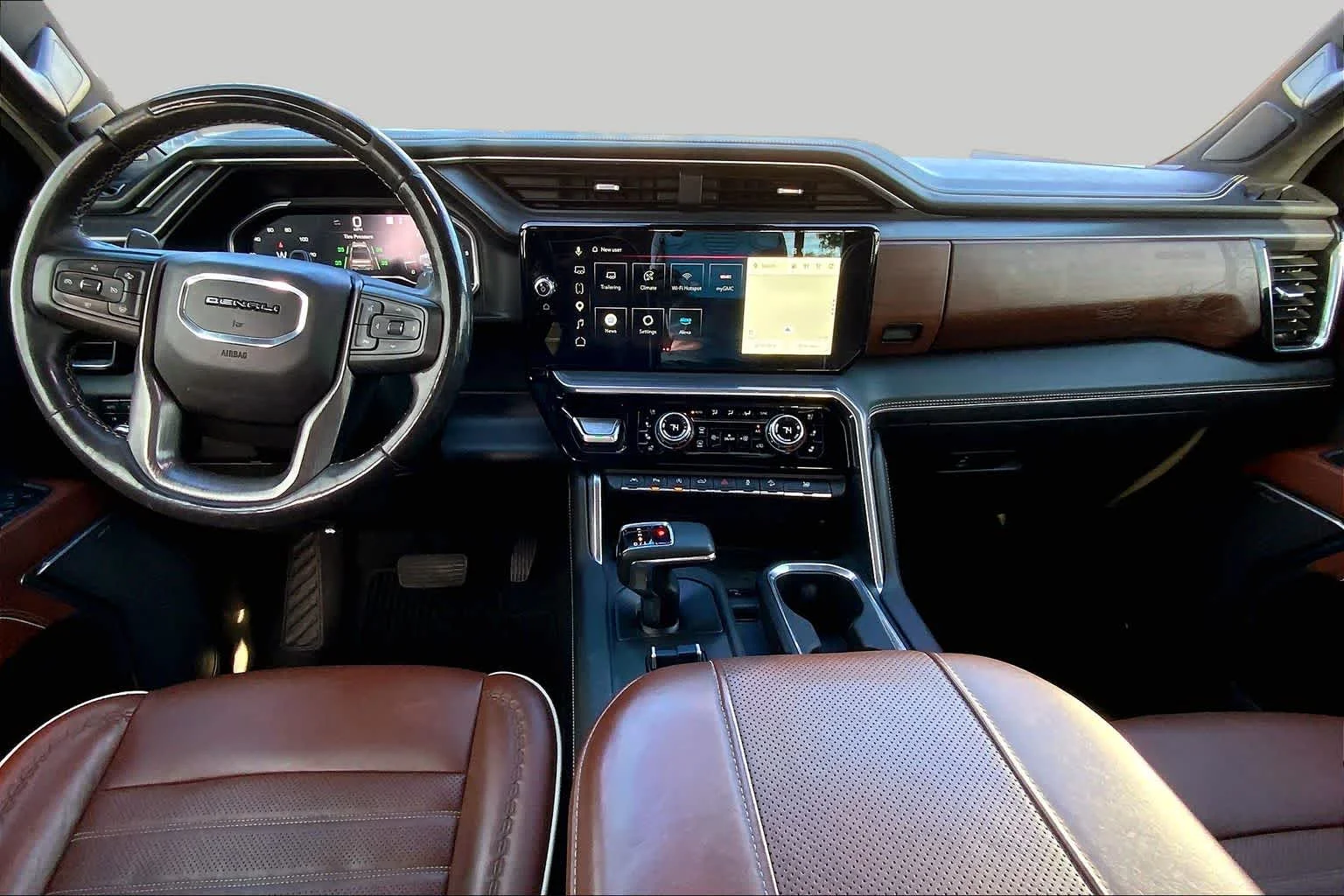 Used 2023 Onyx Black GMC Denali Ultimate image 15