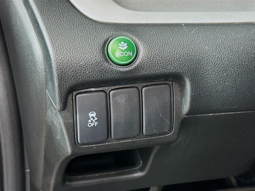 Used 2013  Honda LX image 11