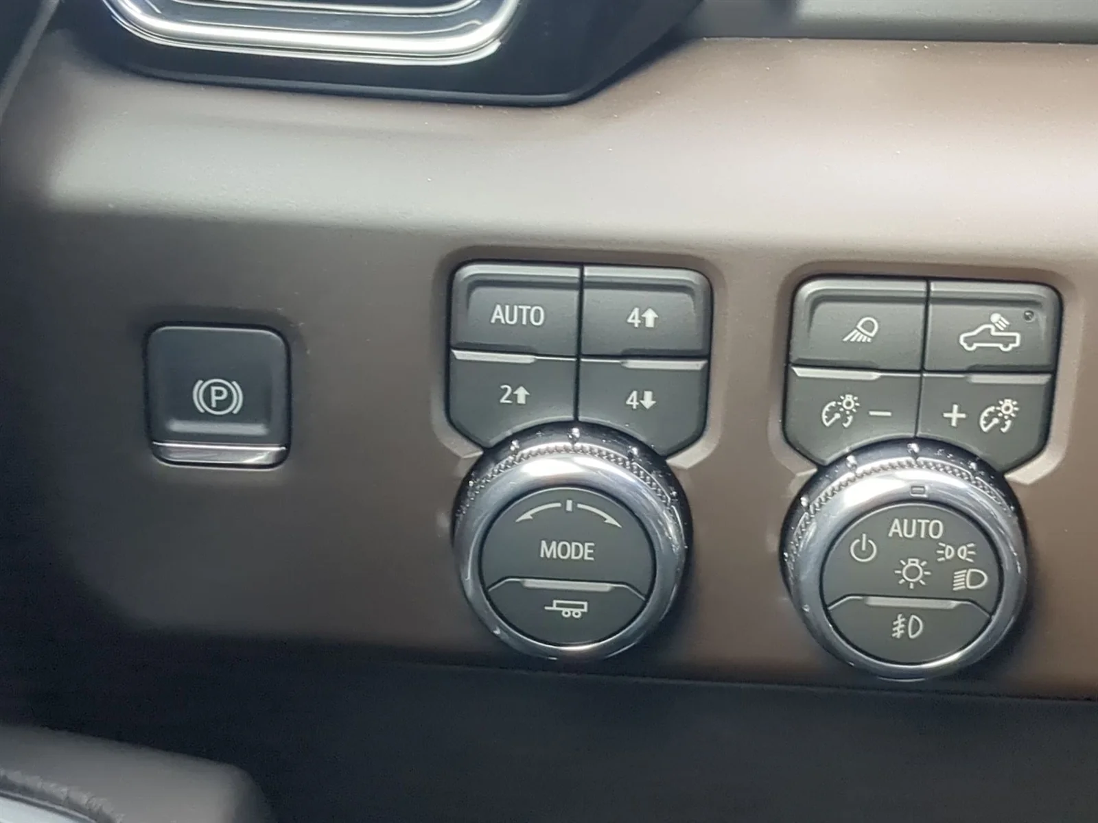New 2026 Glacier White Tricoat GMC Denali image 42