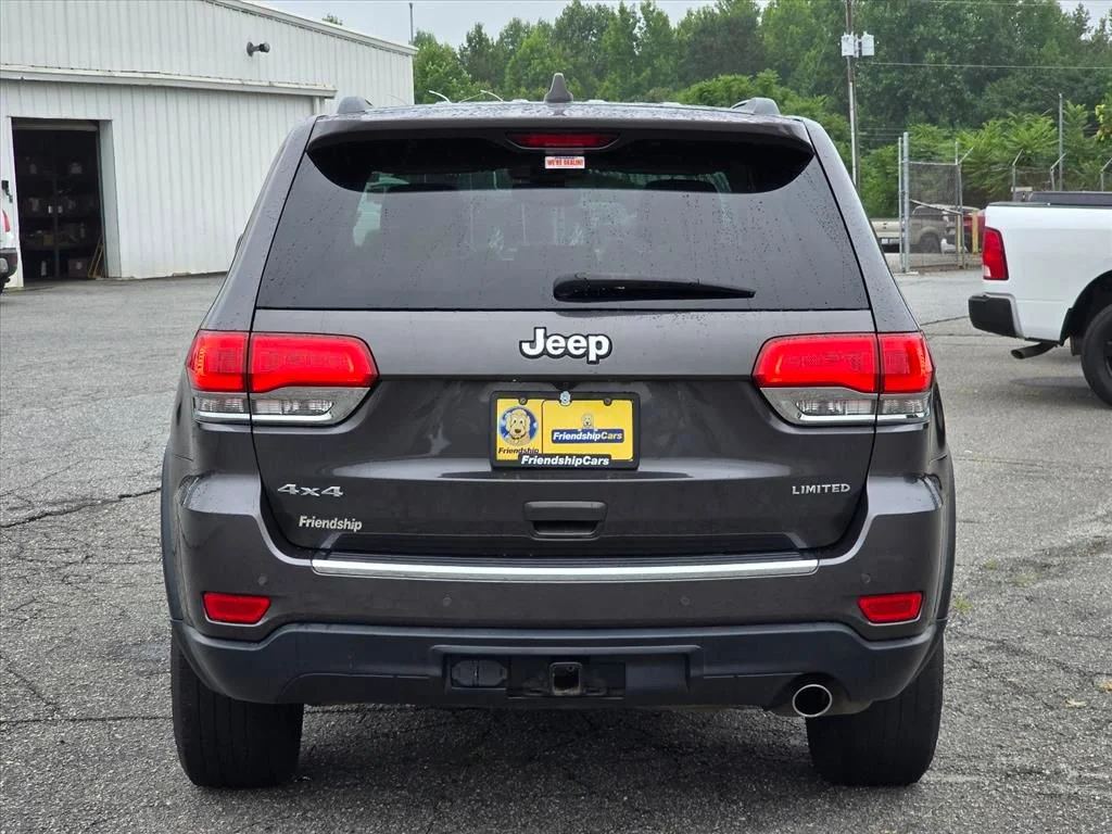Used 2017 Gray Jeep Limited image 25