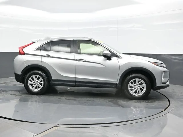 Used 2019 Silver Mitsubishi ES image 8