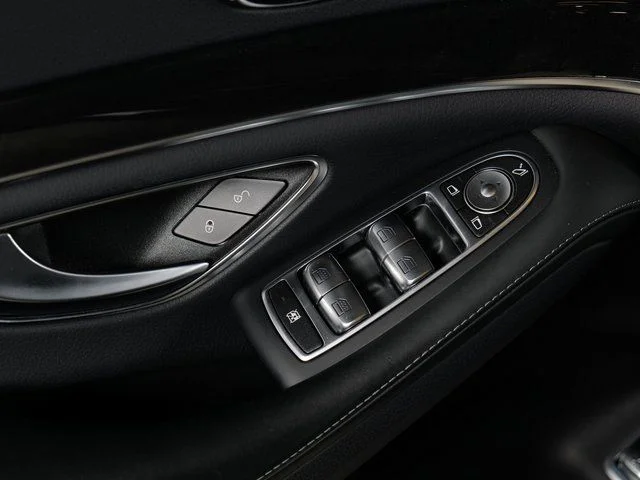Used 2019 Black Mercedes-Benz S 560 image 29