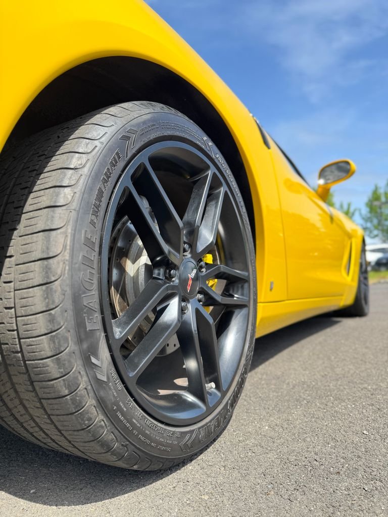 Used 2008 Velocity Yellow Tintcoat Chevrolet Base image 35