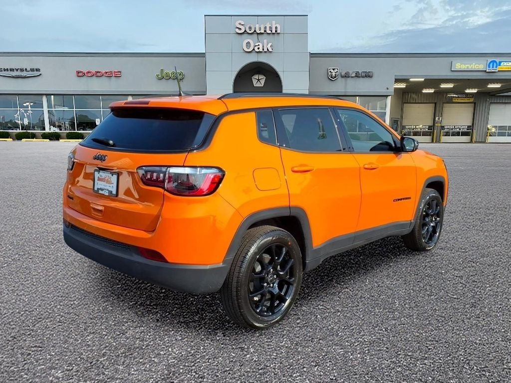 New 2026 Joose (DISC) Jeep Latitude image 3
