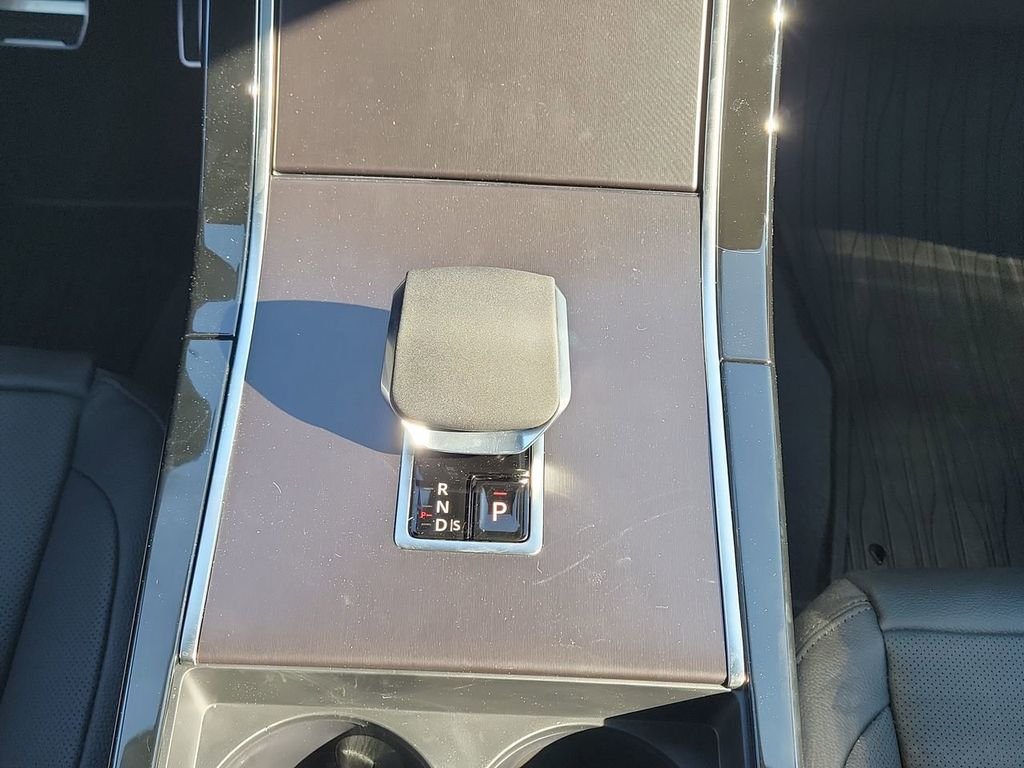 New 2026 Fuji White Land Rover Dynamic SE image 20