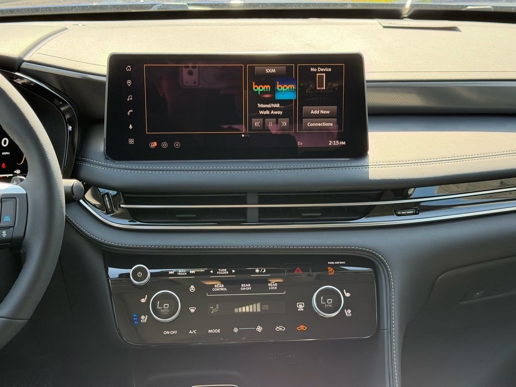New 2027 GRAND BLUE INFINITI Luxe FWD image 17