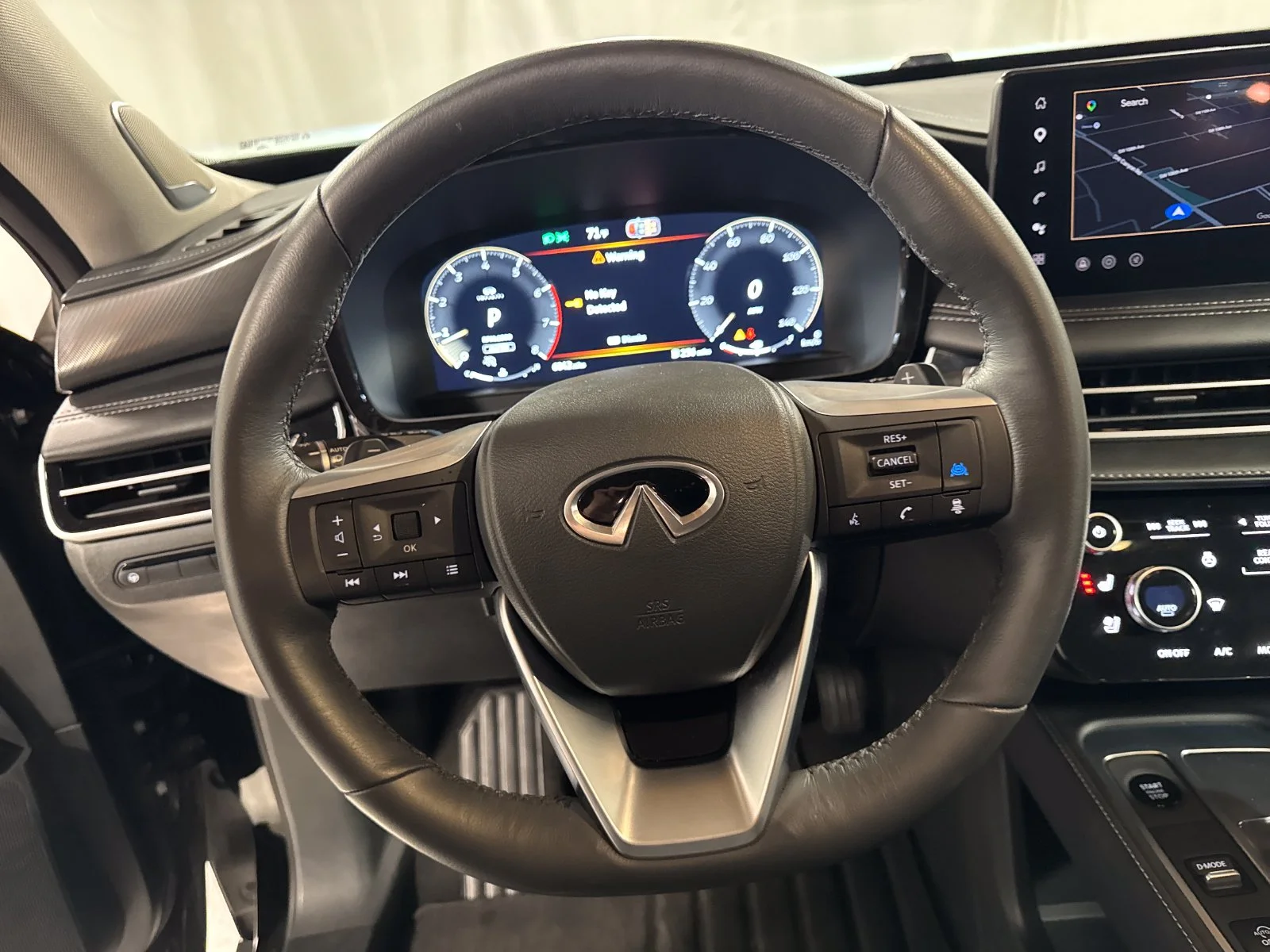 Certified Used 2026 Mineral INFINITI LUXE image 16