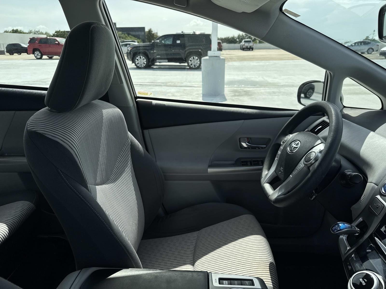 Used 2015 Classic Silver Metallic Toyota Three image 10