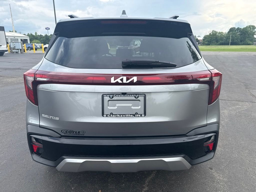Used 2024 Gray Kia S image 4