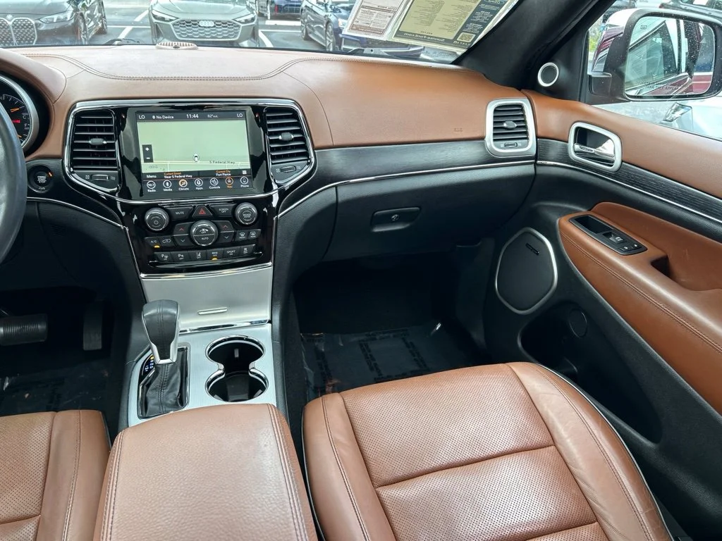 Certified Used 2019 Velvet Red Pearlcoat Jeep Summit image 12