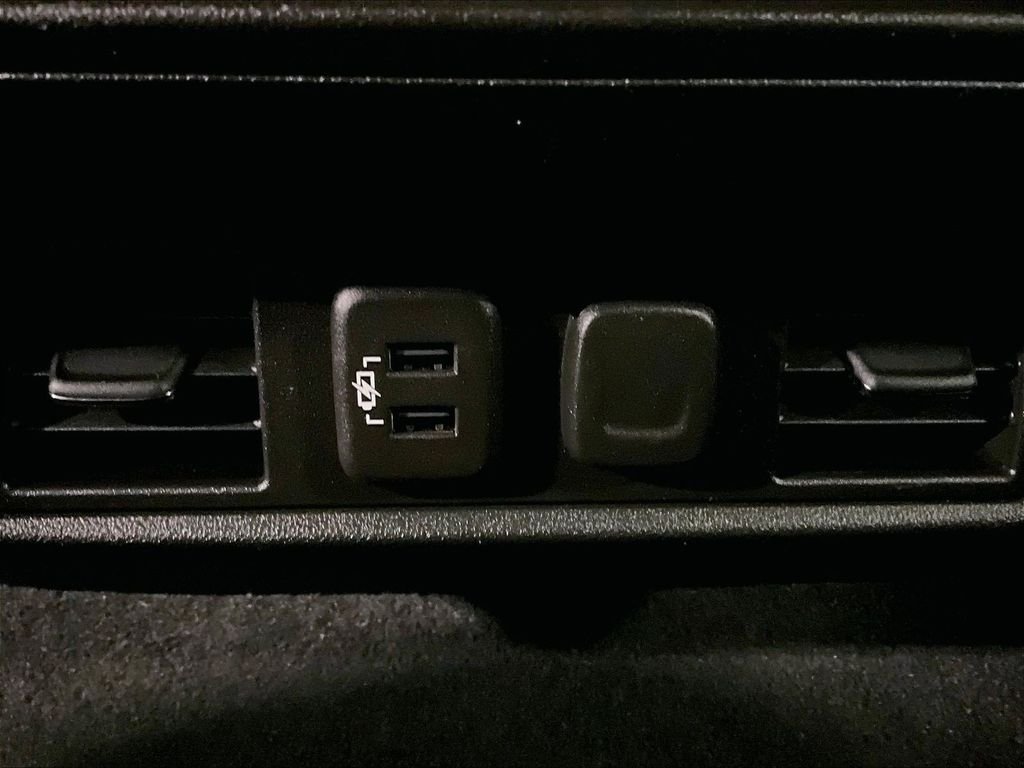 Used 2019 Blue Chevrolet RST image 27