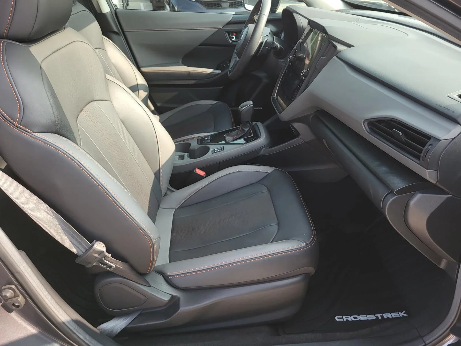 Used 2024 Gray Subaru Limited image 9