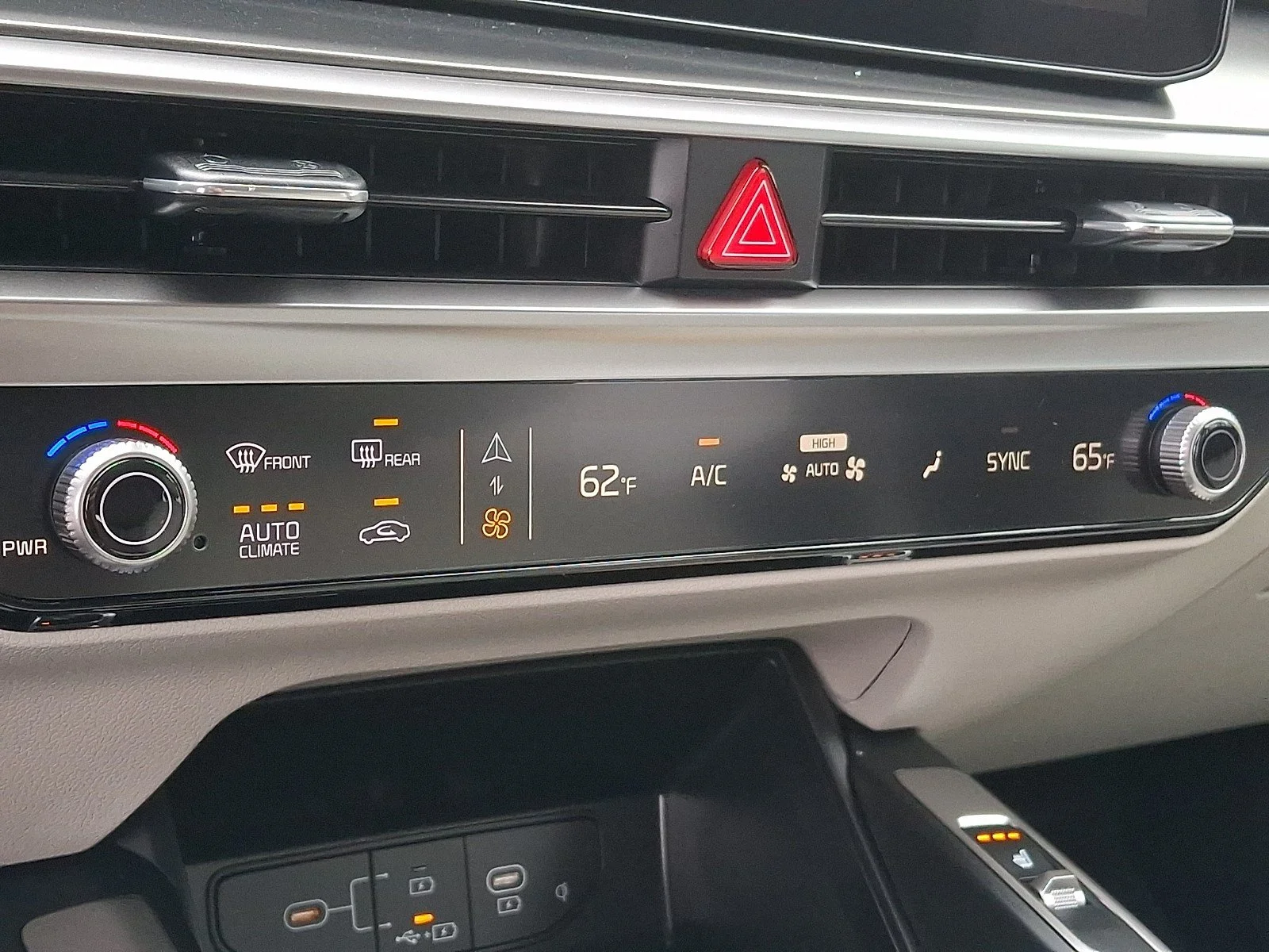 New 2026 Glacial White Pearl Kia S image 8
