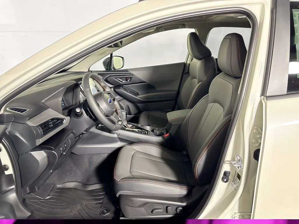 New 2026 CRYSTAL WHITE PEARL Subaru Limited Hybrid image 11