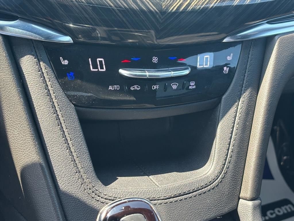 Used 2023 Green Cadillac Premium Luxury image 19