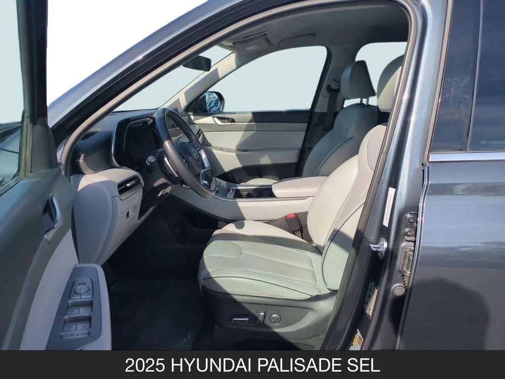 Used 2025 Gray Hyundai SEL image 14