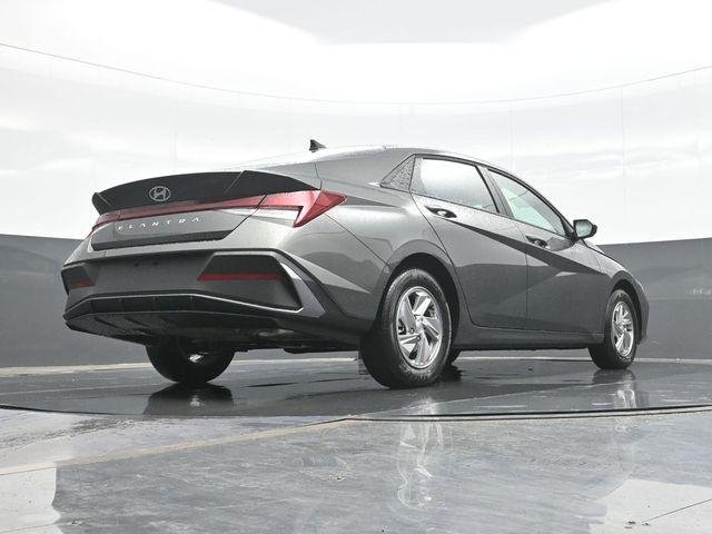 New 2026 Gray Hyundai SE image 26
