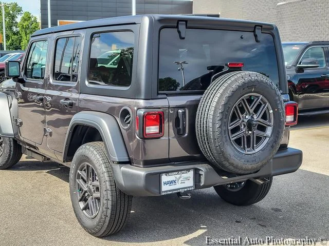 New 2026 Granite Crystal Metallic Clearcoat Jeep Sport S image 6