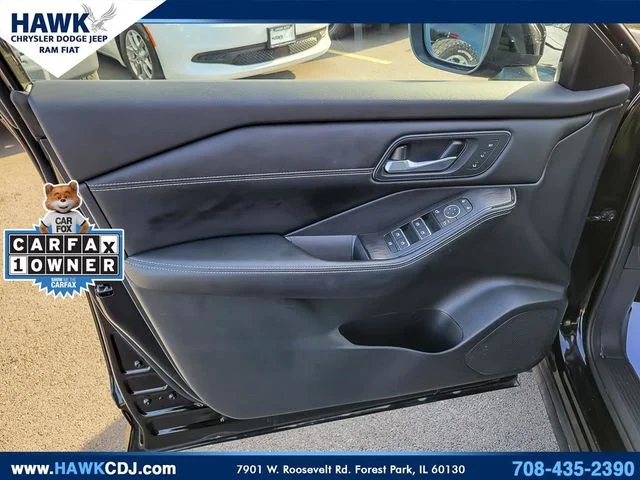 Used 2025 Black Nissan SL image 26