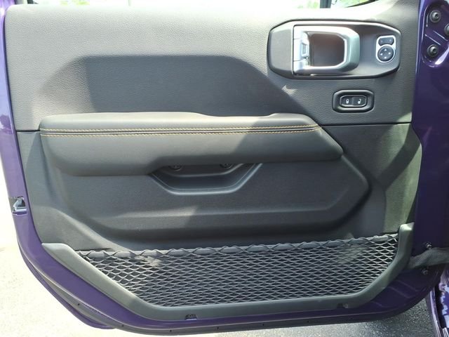 New 2026 Reign Jeep Sahara image 10
