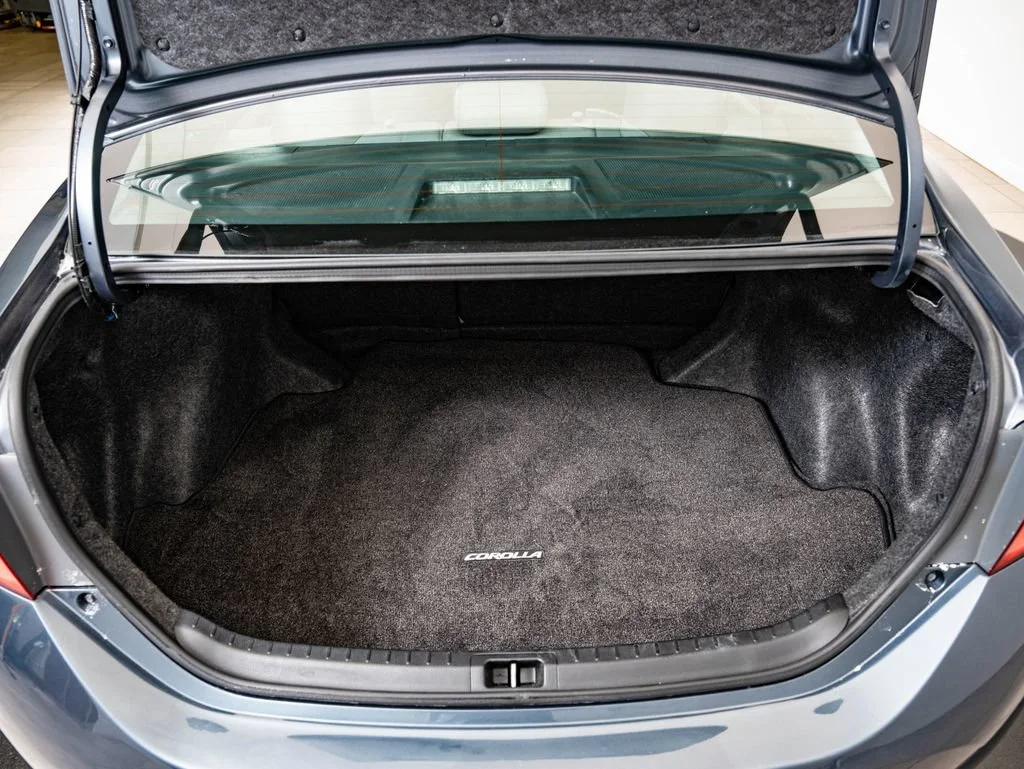 Used 2015 Slate Metallic Toyota LE image 19