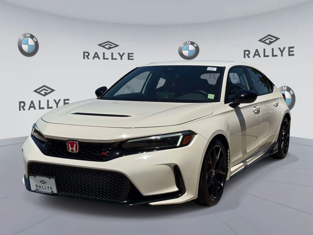 Used 2024 Championship White Honda  image 3