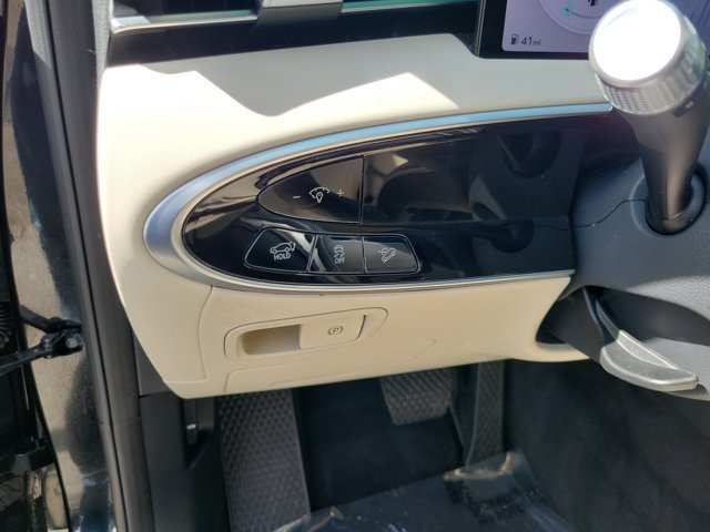 2026 GENESIS GV70 Standard - Photo 17