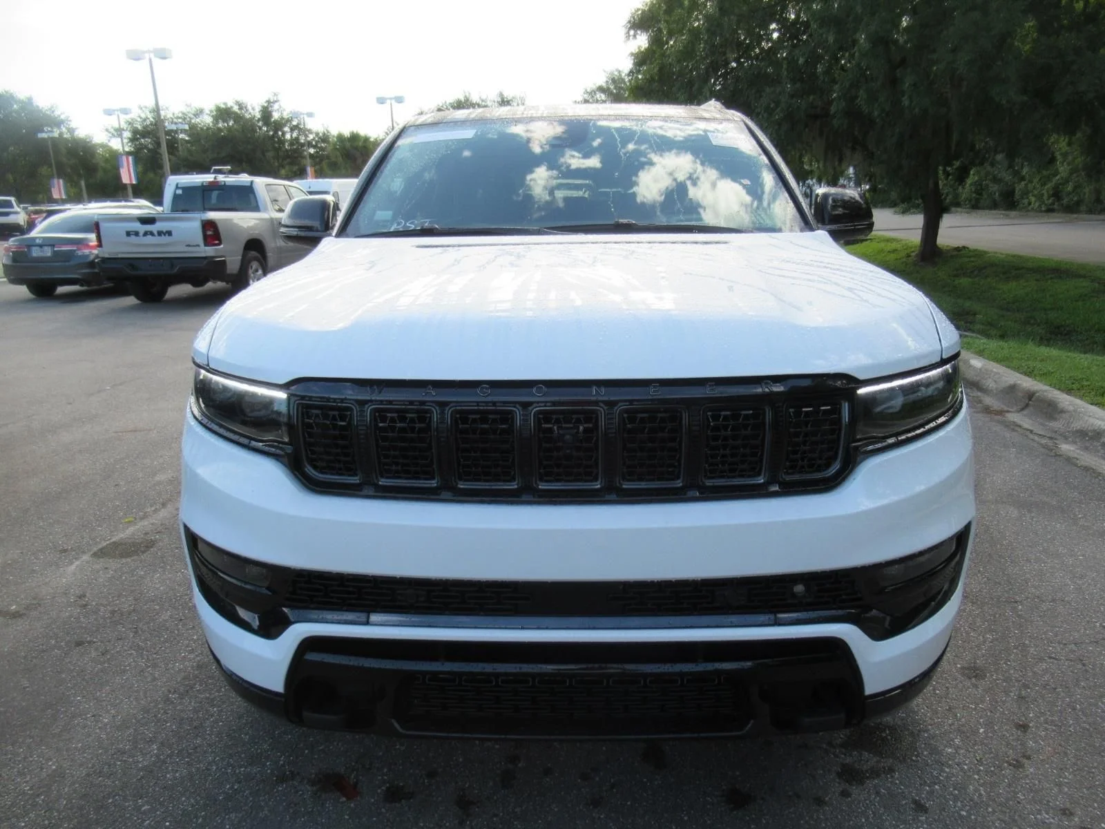 Used 2025 White Jeep Series III image 3