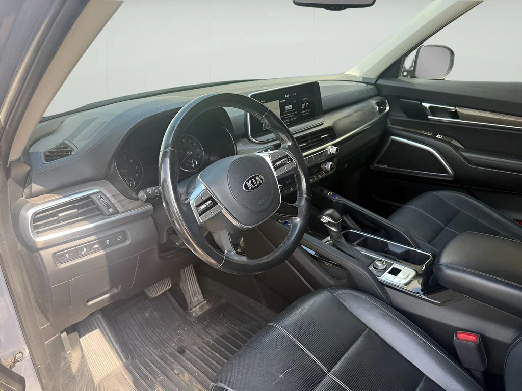 Used 2020 Everlasting Silver Kia EX image 10