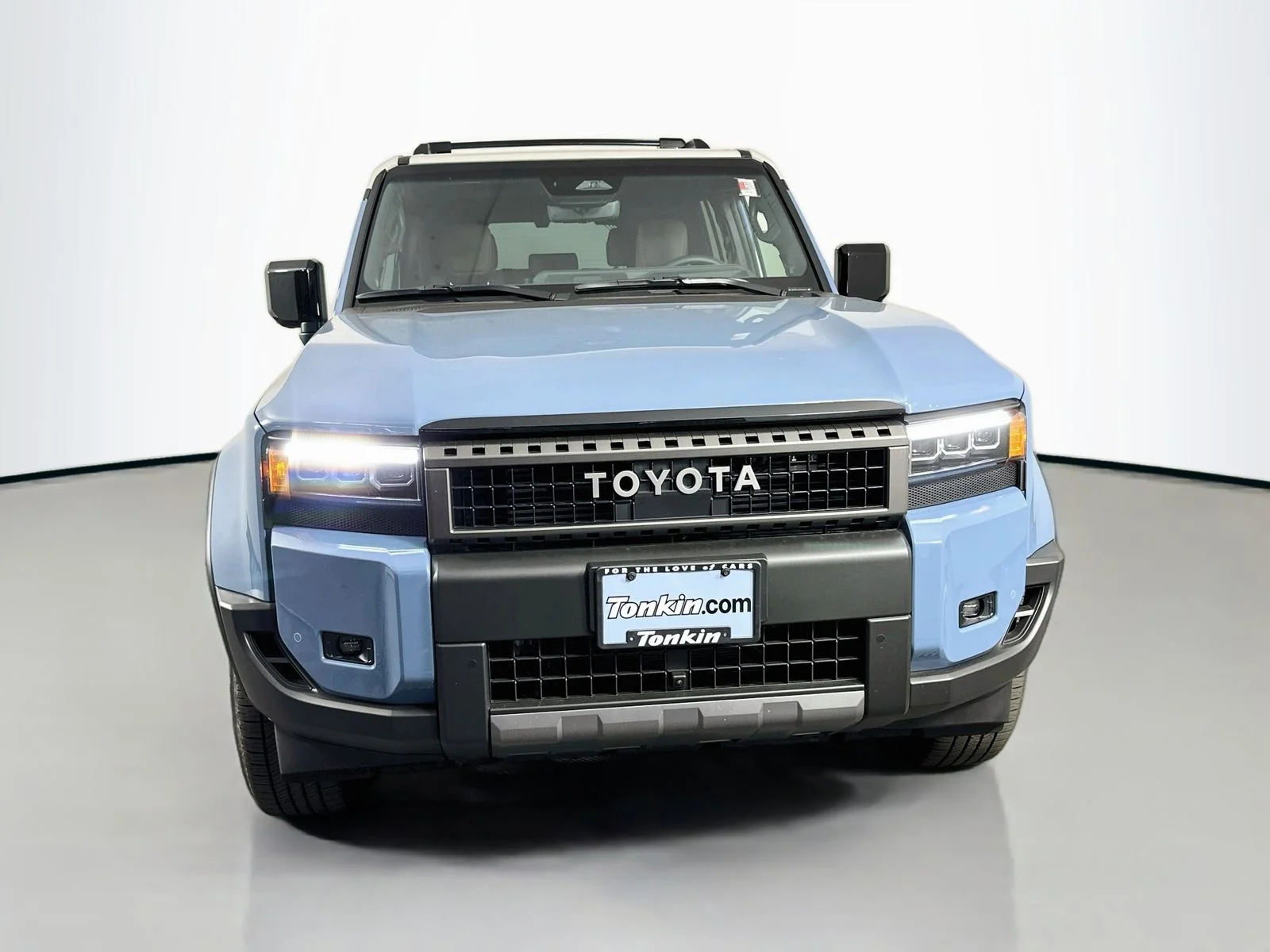 New 2026 Heritage Blue/Grayscape <sup>1</sup> Toyota  image 2