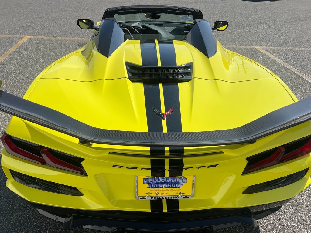 Used 2023 Accelerate Yellow Metallic Chevrolet 3LZ image 11