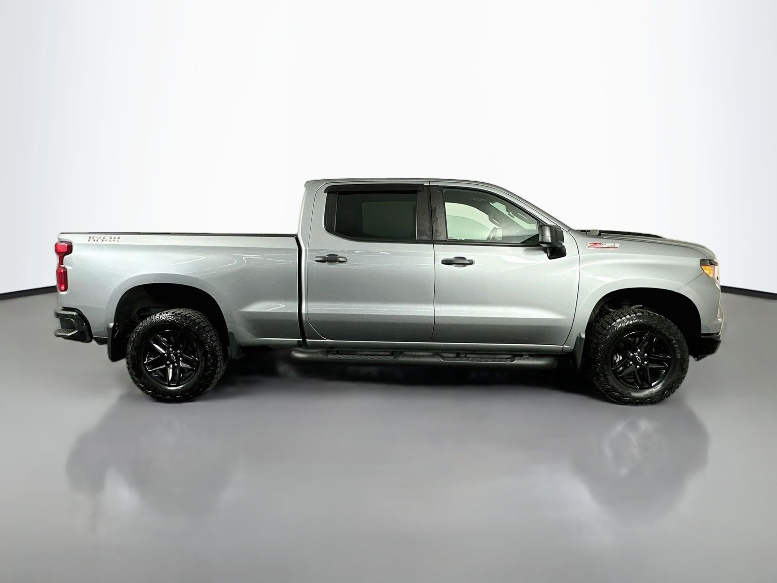 Used 2024 Sterling Gray Metallic Chevrolet Custom Trail Boss image 8