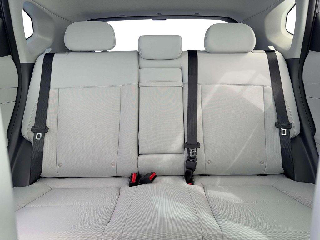 New 2026 White Hyundai SEL Sport FWD image 16