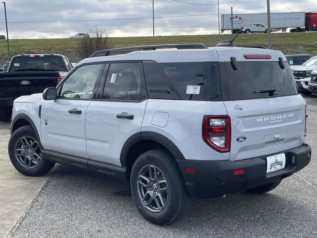 New 2026 White Ford Big Bend image 5