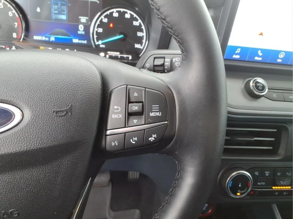 Used 2024 Silver Ford Lariat image 25