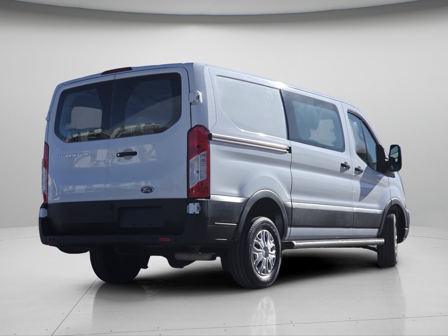 Used 2023 Oxford White Ford Base image 20