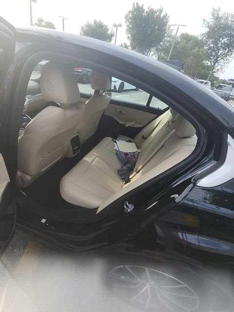 Used 2020 Black BMW 330i image 9