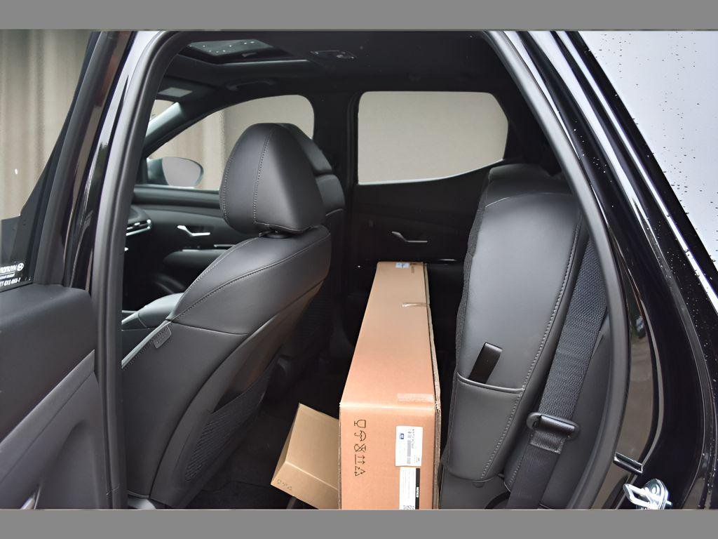 2025 Hyundai Santa Cruz Limited - Photo 12