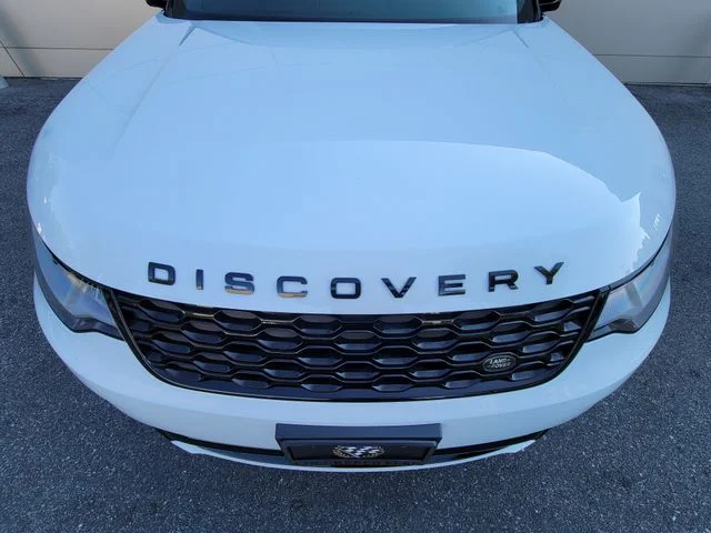 Certified Used 2025 White Land Rover Dynamic SE image 15