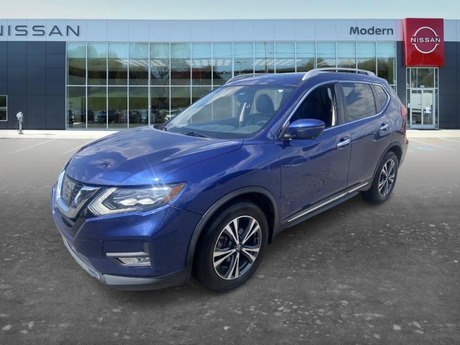 Used 2017 Caspian Blue Nissan SL image 1