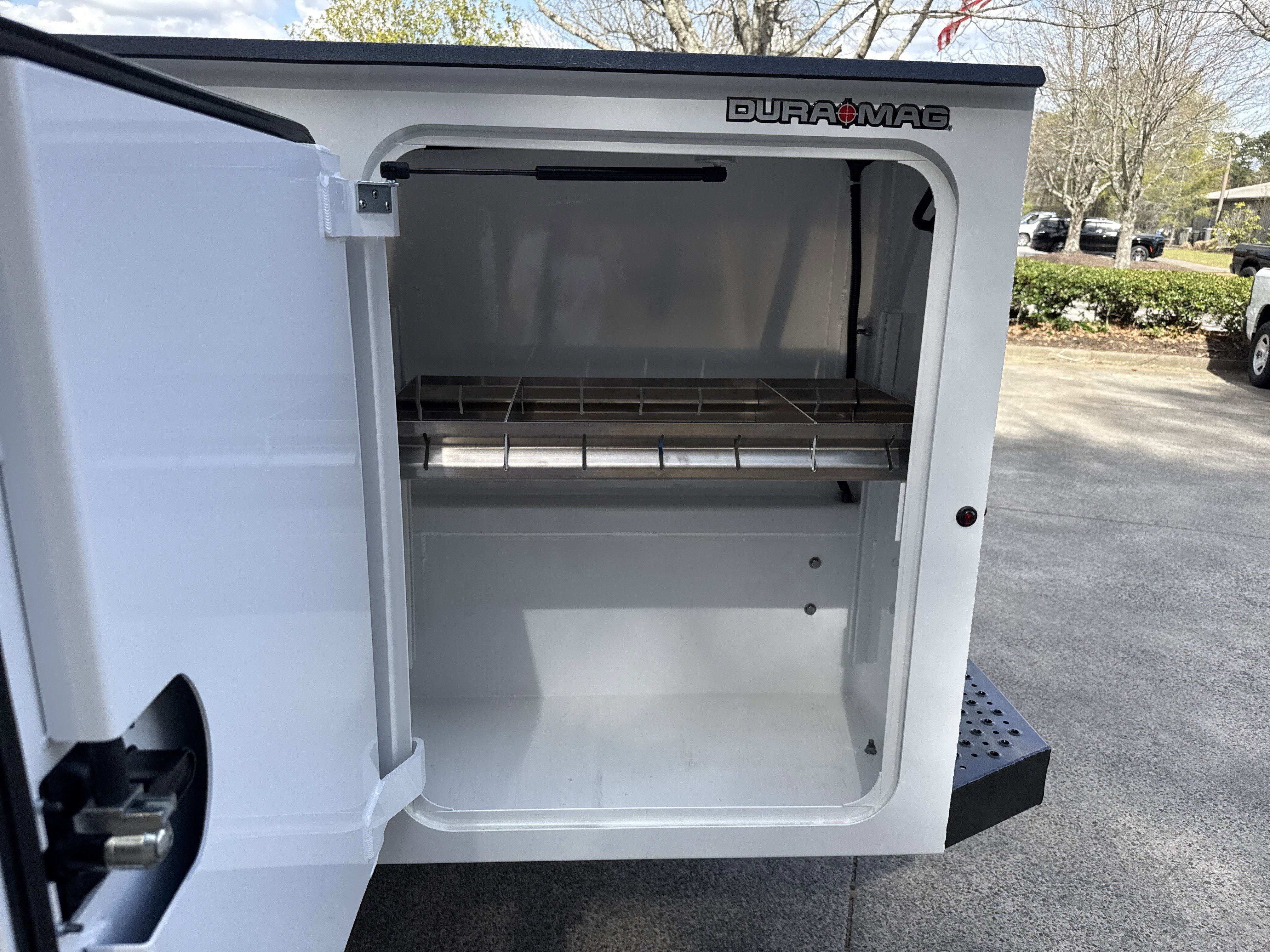 New 2026 Bright White Clearcoat RAM Tradesman image 25