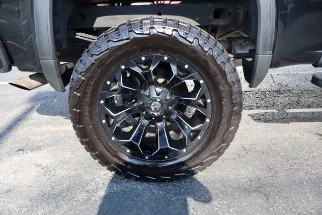 Used 2022 Black GMC Elevation image 37