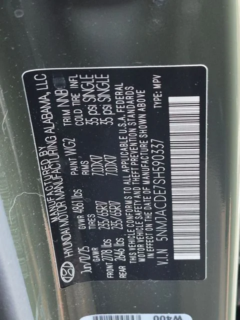Used 2025 Green Hyundai SE image 26