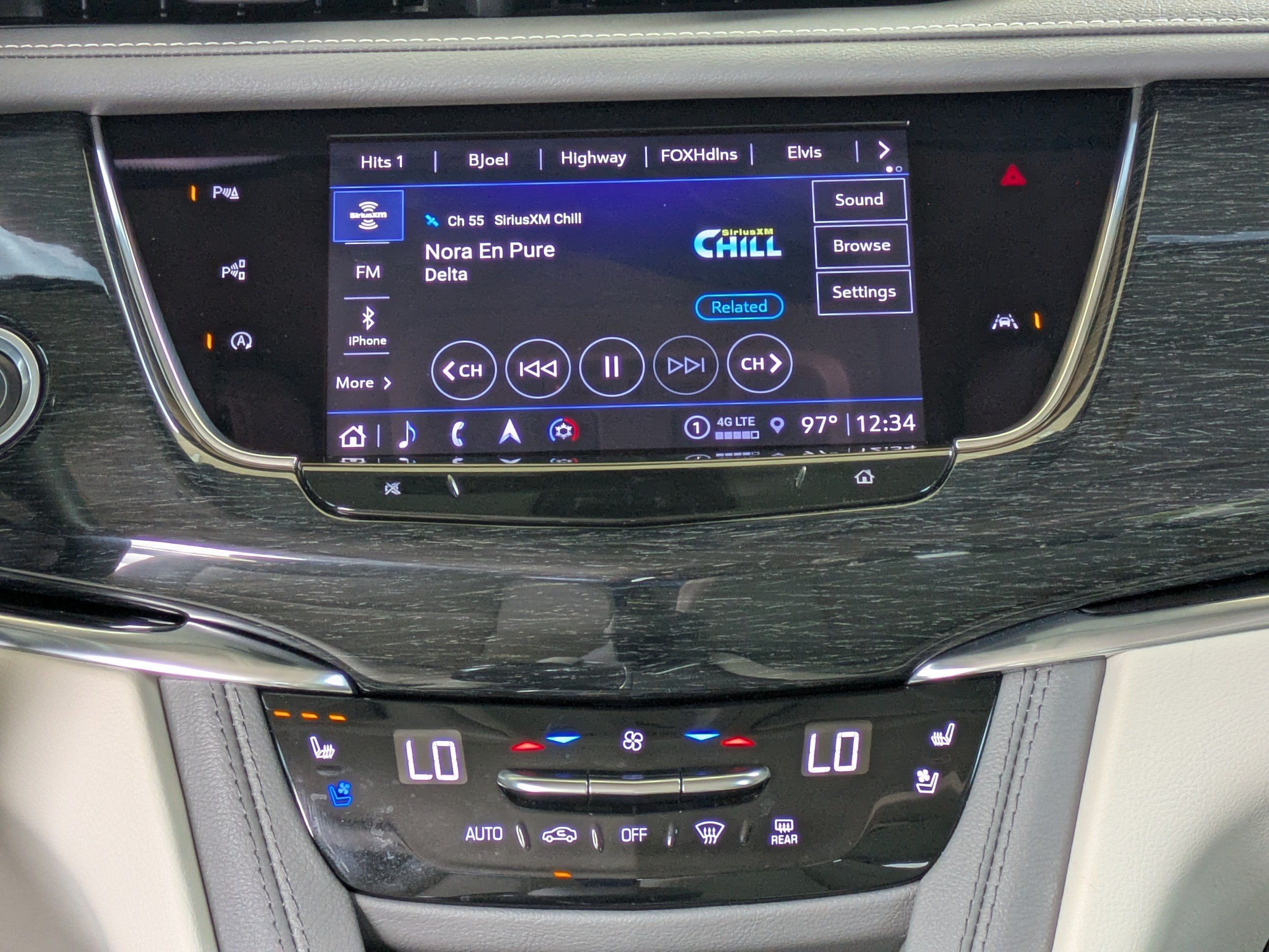 2023 Cadillac XT6 Premium Luxury - Photo 18