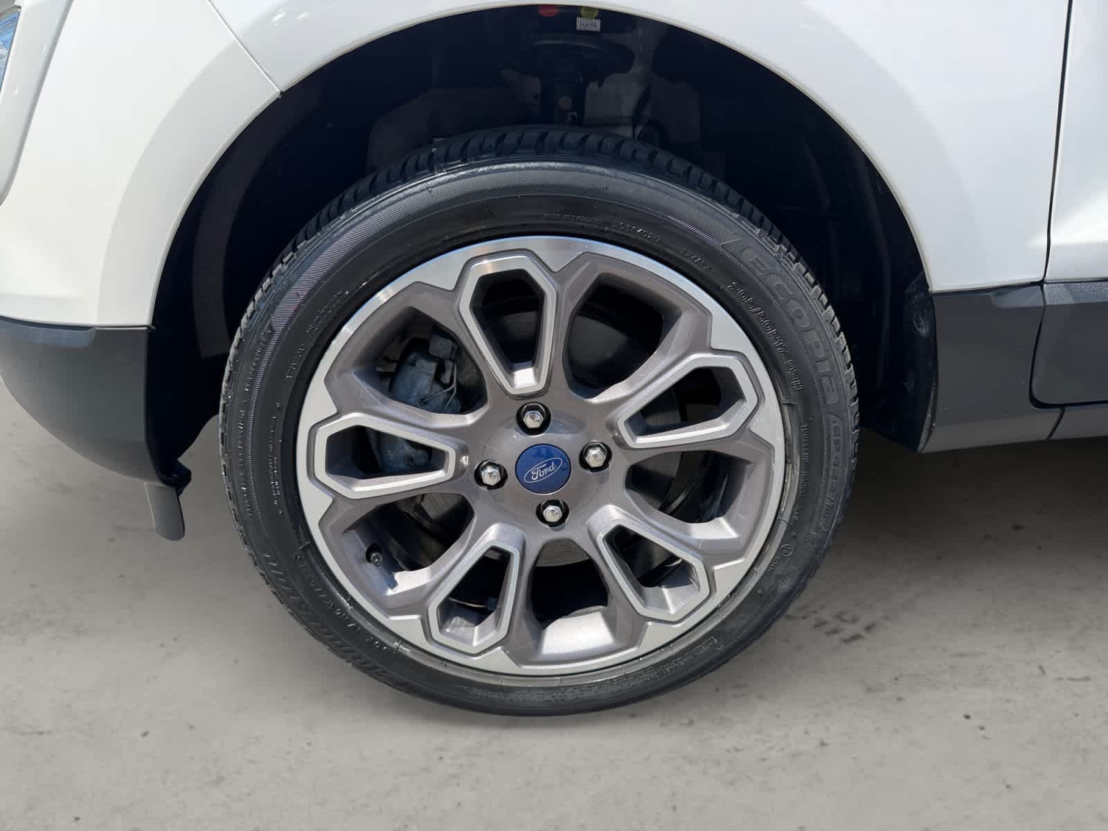 Used 2020 White Platinum Metallic Tri-Coat Ford Titanium image 9