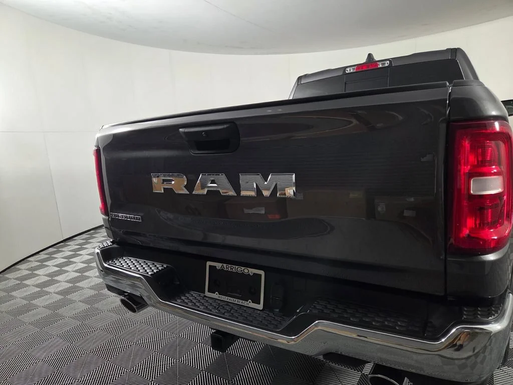 New 2026 Granite Crystal Metallic Clear-Coat Exterior Paint RAM Big Horn image 19