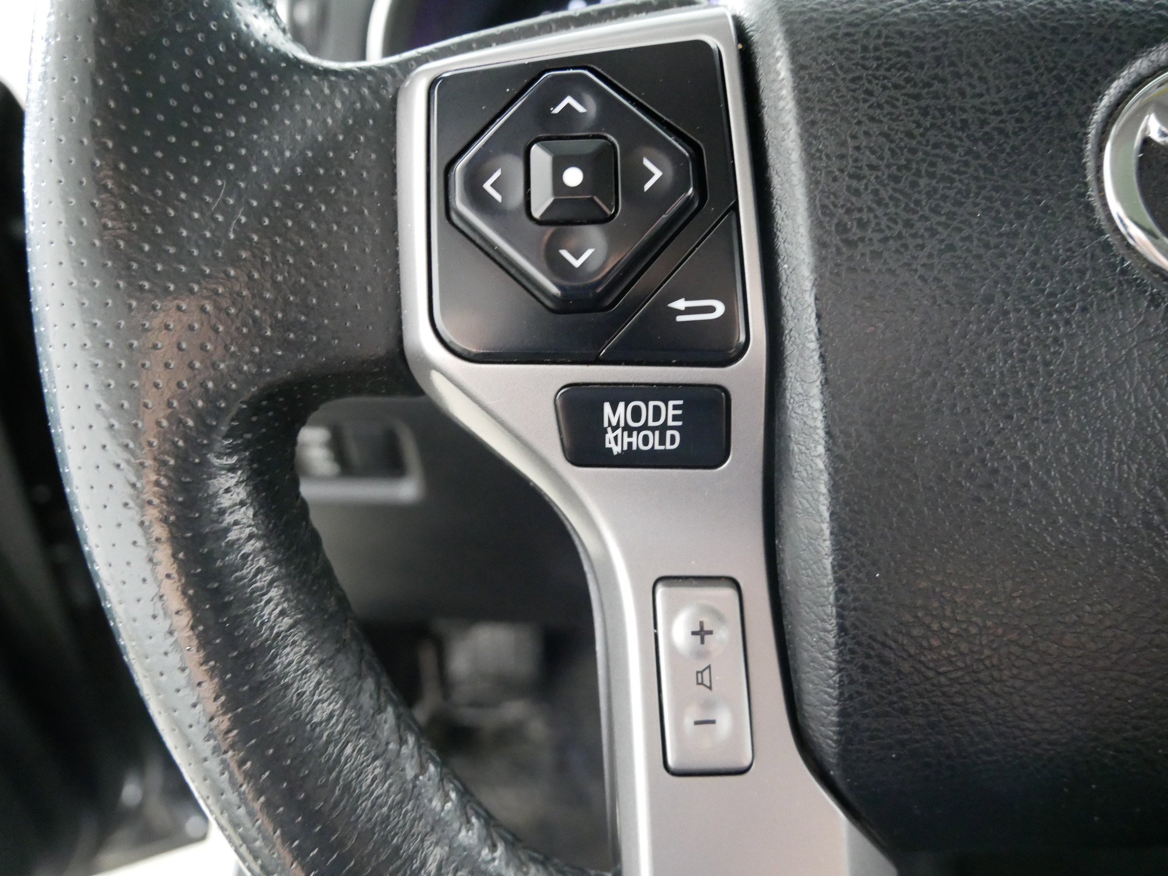 2019 Toyota 4Runner Limited - Photo 27